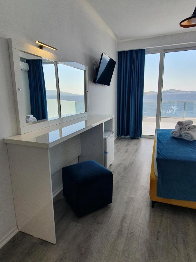 Hotel Aloha Саранда Екстер'єр фото