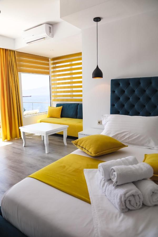 Hotel Aloha Саранда Екстер'єр фото