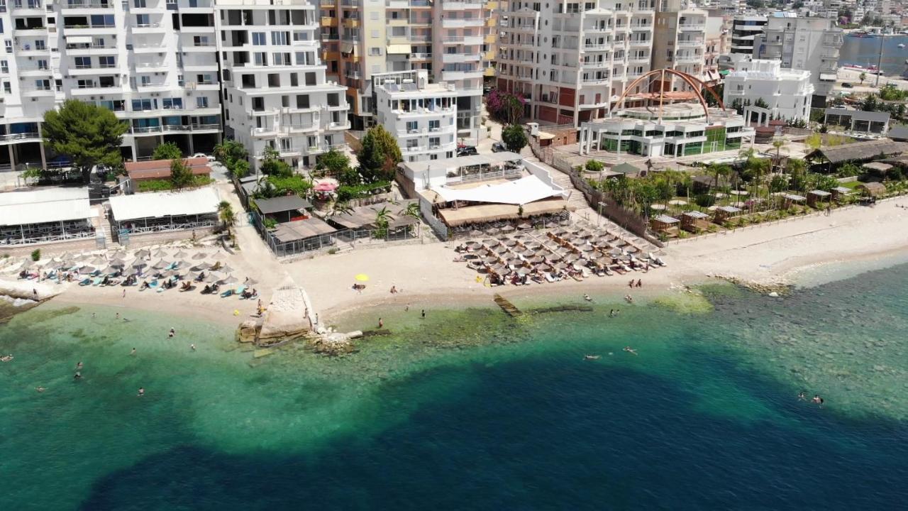 Hotel Aloha Саранда Екстер'єр фото